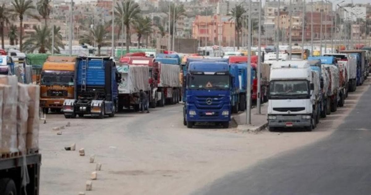 إعلام غزة يحذر من توقف مساعدات الأغذية