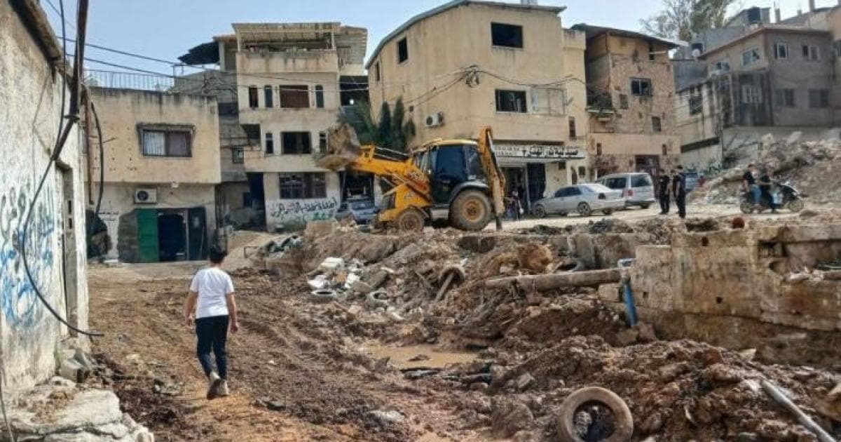 Forces Evacuate Noor Shams Residents