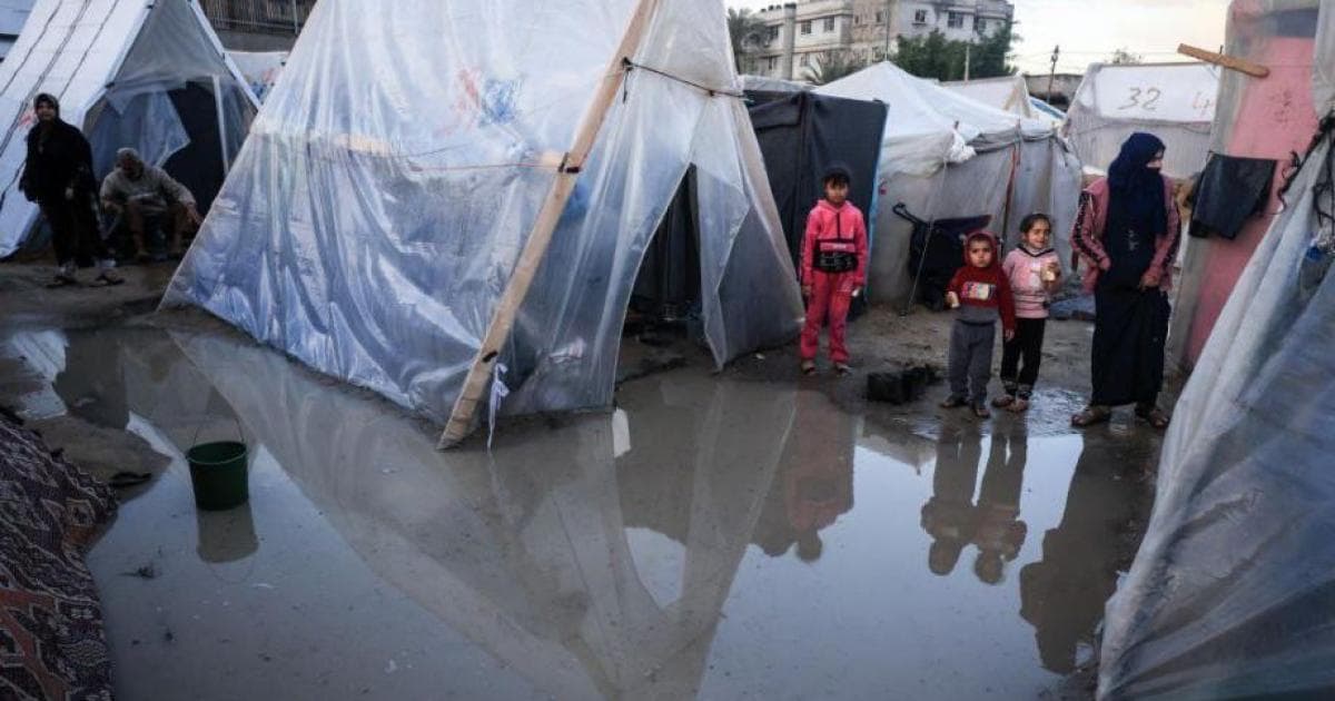 منخفض نادر في أغسطس مع أمطار وعواصف بغزة