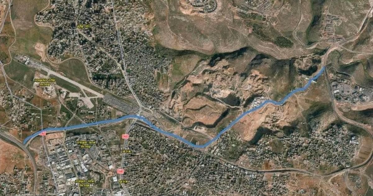 إخطار بمصادرة أراض في دير دبوان وبناء طريق عسكري شرق رام الله