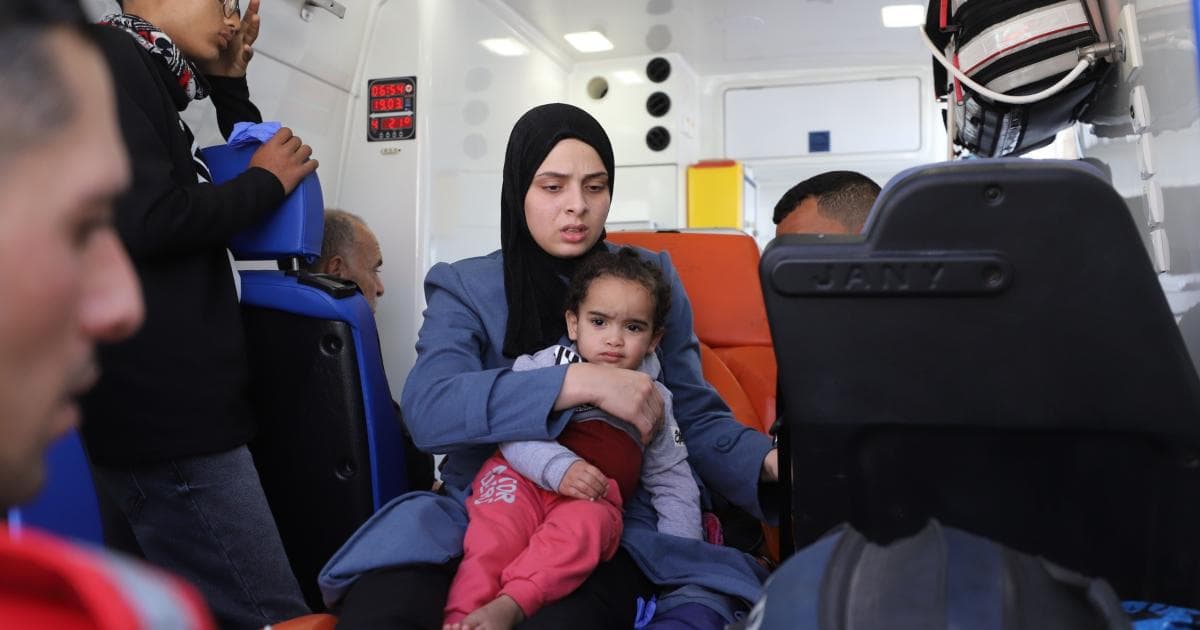 Human Rights Center: 21,000 Gazans Need Urgent Abroad Care