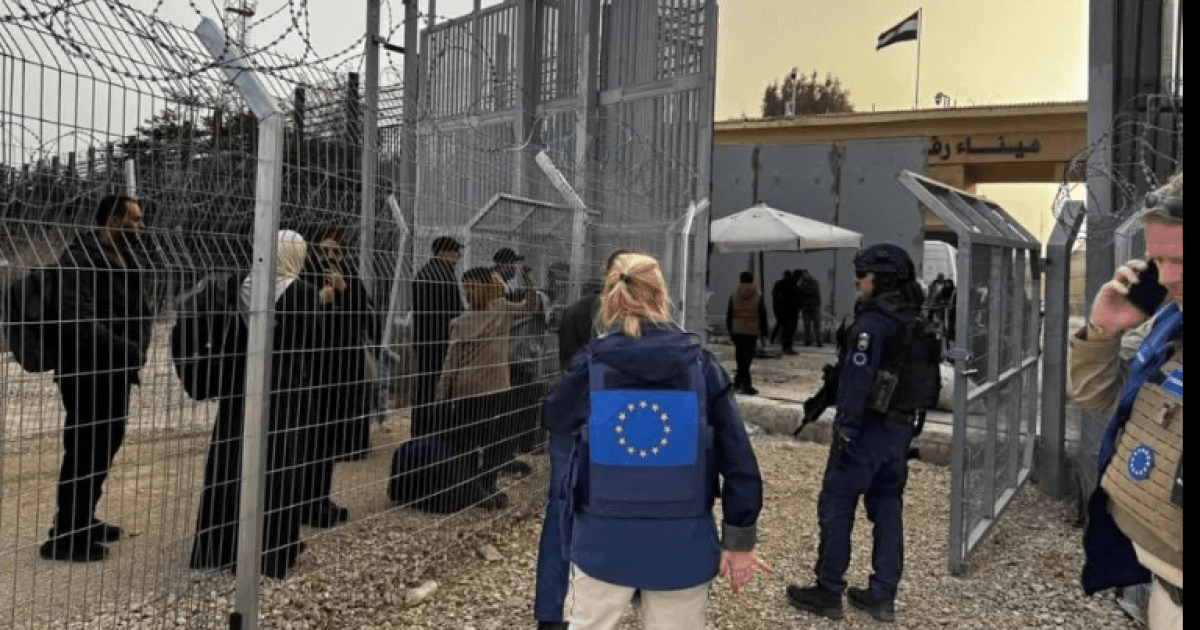 32 patients and 88 travelers depart Rafah