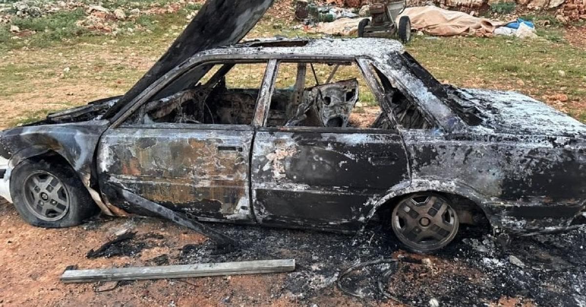 Settlers set fire to a vehicle and agricultural tractor in Ramin east of Tulkarm