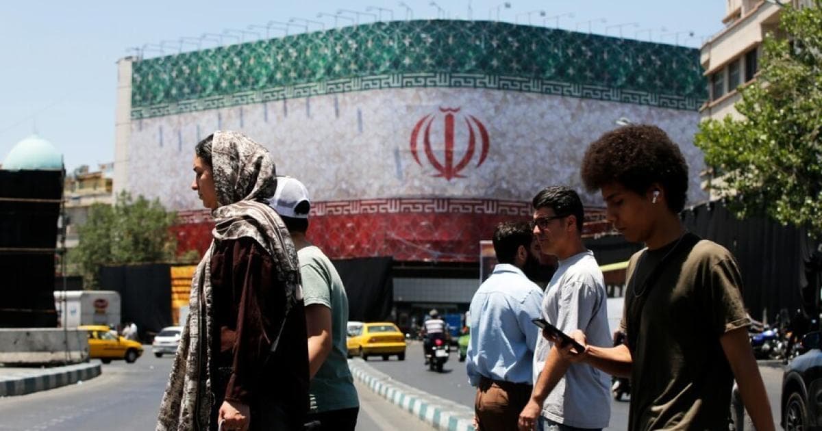 Iran commits to defying U.S. sanctions