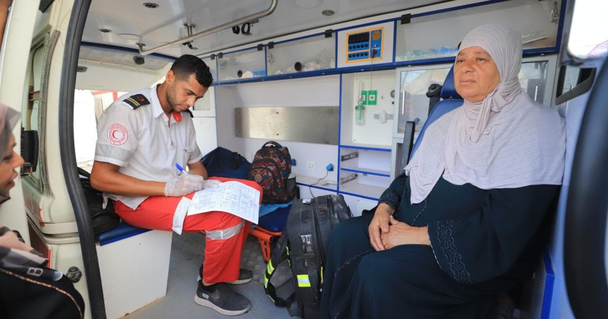 مغادرة 95 مسافرًا عبر رفح من بينهم 36 مريضًا
