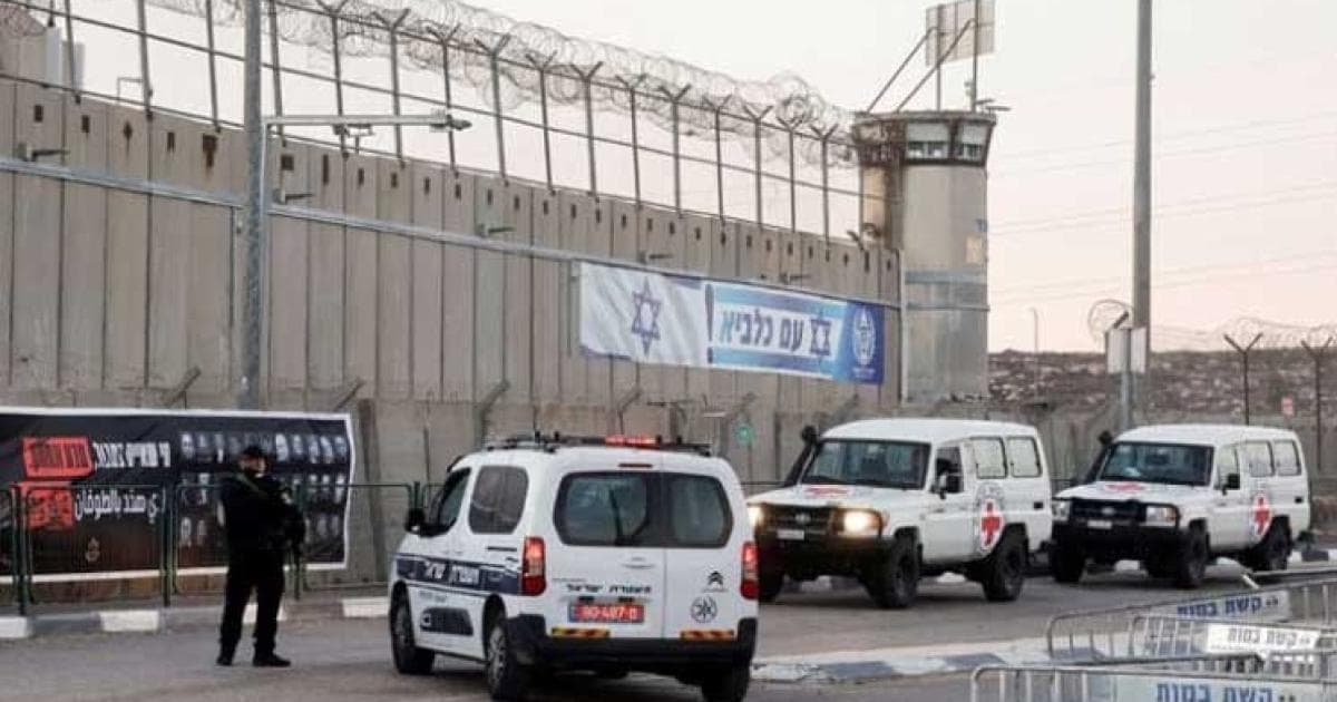 The occupation bypasses decision allowing the Red Cross to visit prisoners