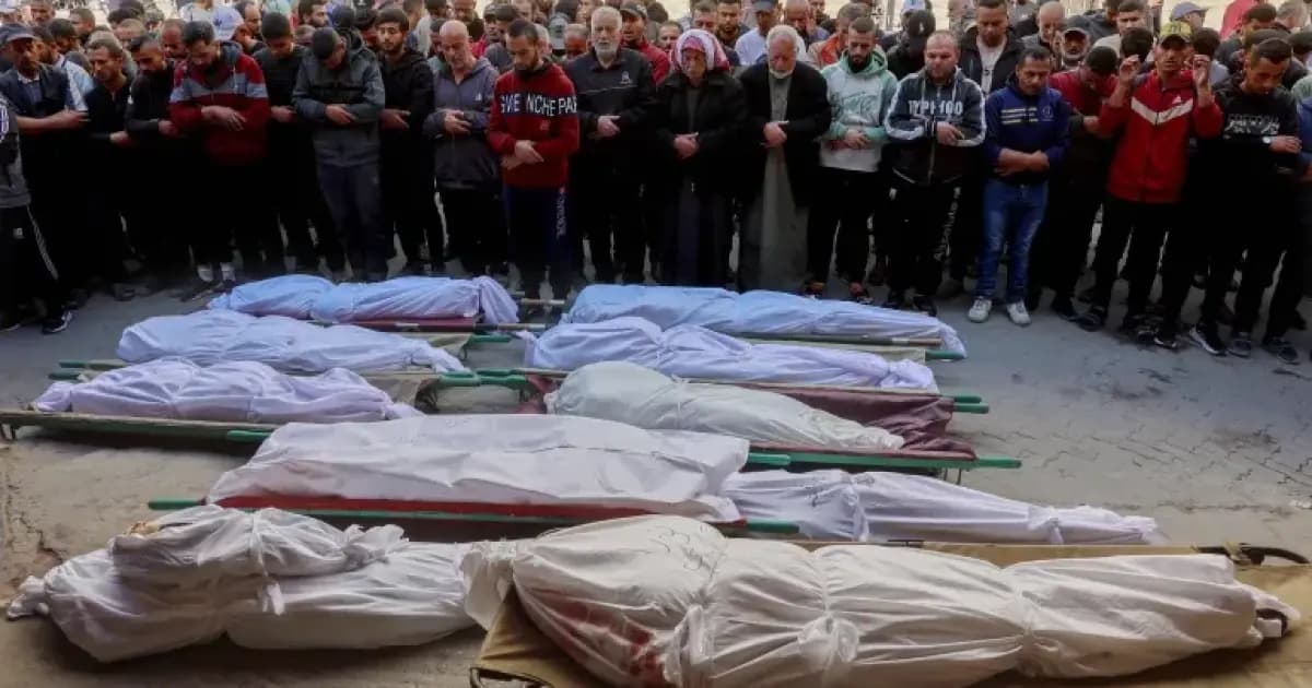 Eleven martyrs brought to Gaza hospitals