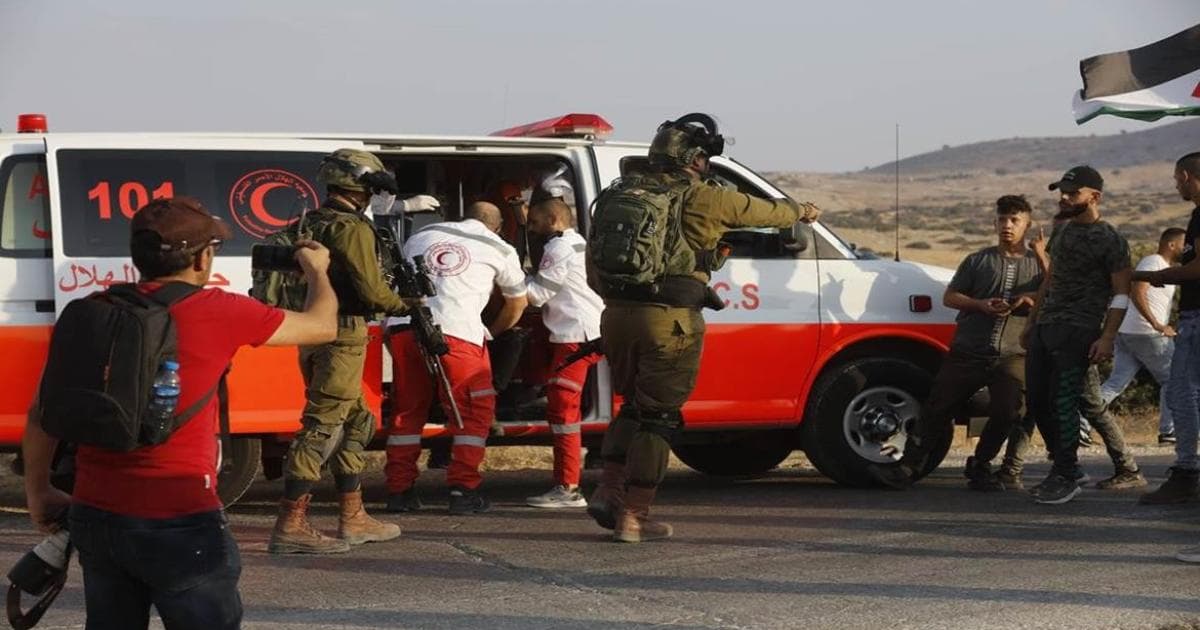 ثلاثة مواطنين يتعرضون لإصابات بالاعتداء في بيت أمر