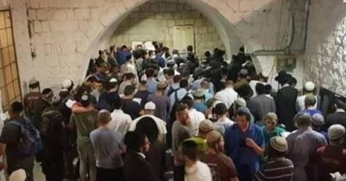 Settlers breach religious sites in Nablus under occupation