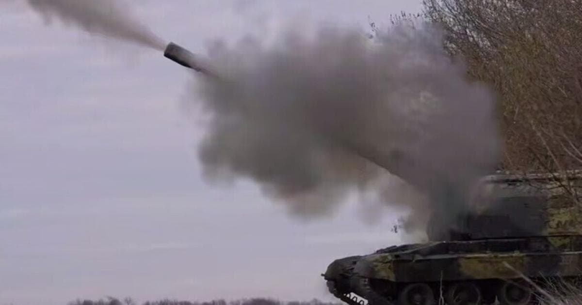 Russian troops clear new town and target Ukrainian assets