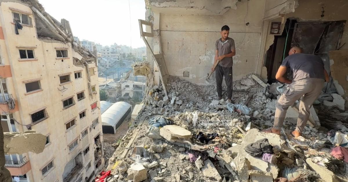 قصف منزل بغزة ووفاة 8 في المستشفى