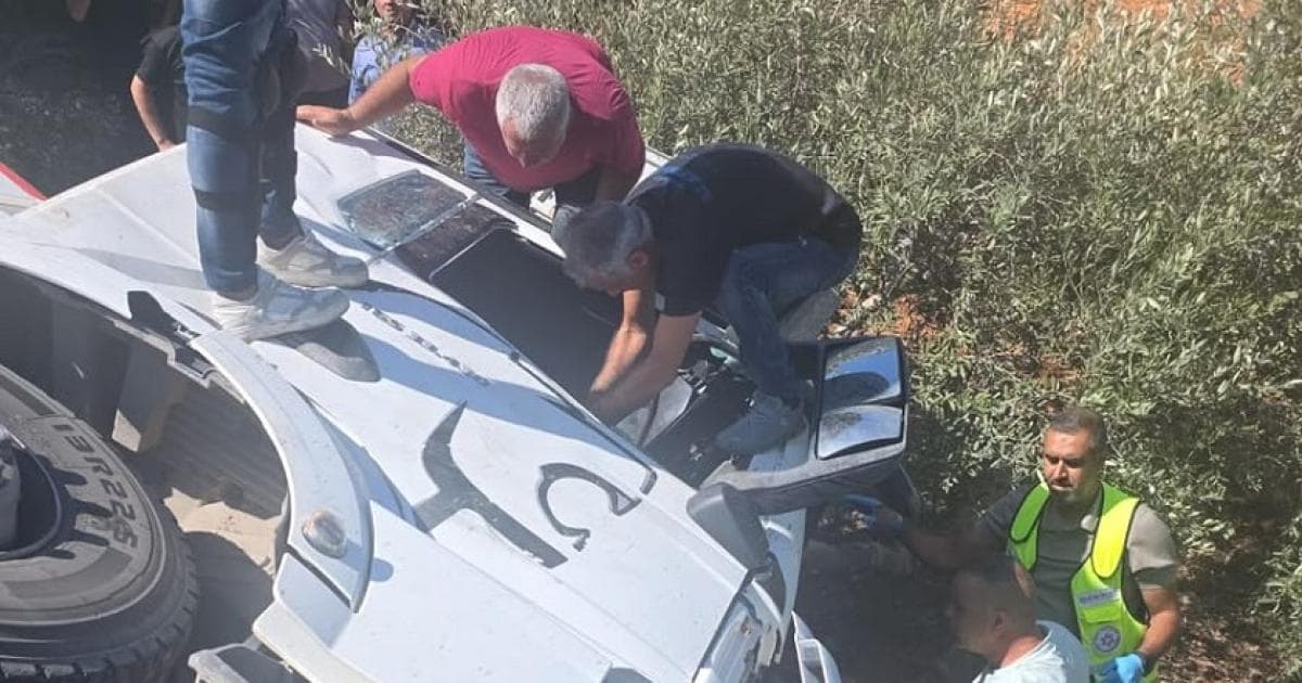 Driver Dies as Concrete Pump Overturns