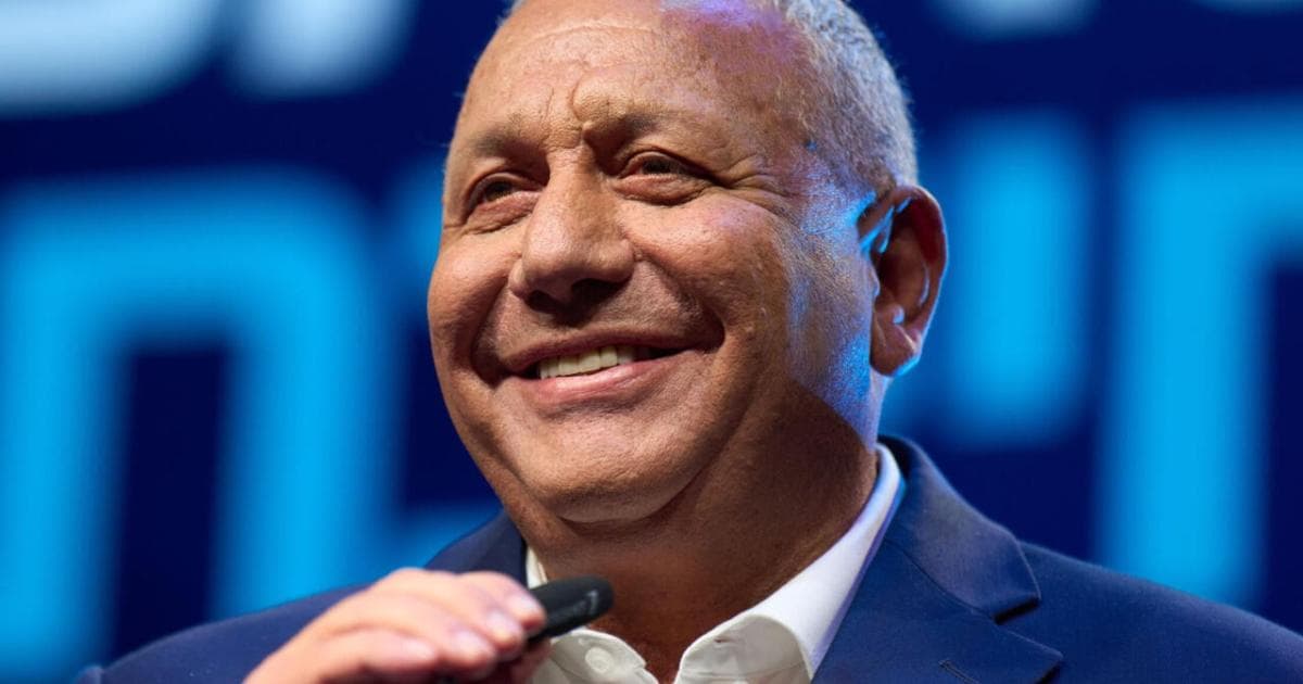 Eisenkot Leads as Likud Slips