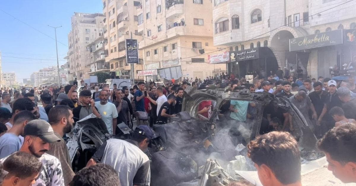 Photos of two martyrs and injuries in Gaza car attack