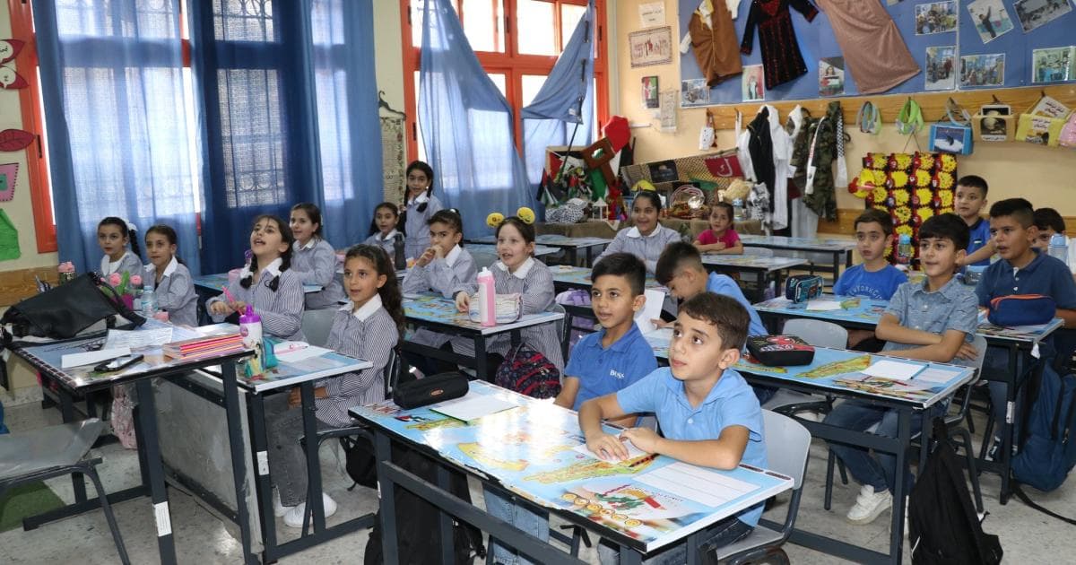 الإحصاء: الأمية في فلسطين منخفضة وبيانات غزة غير متوفرة