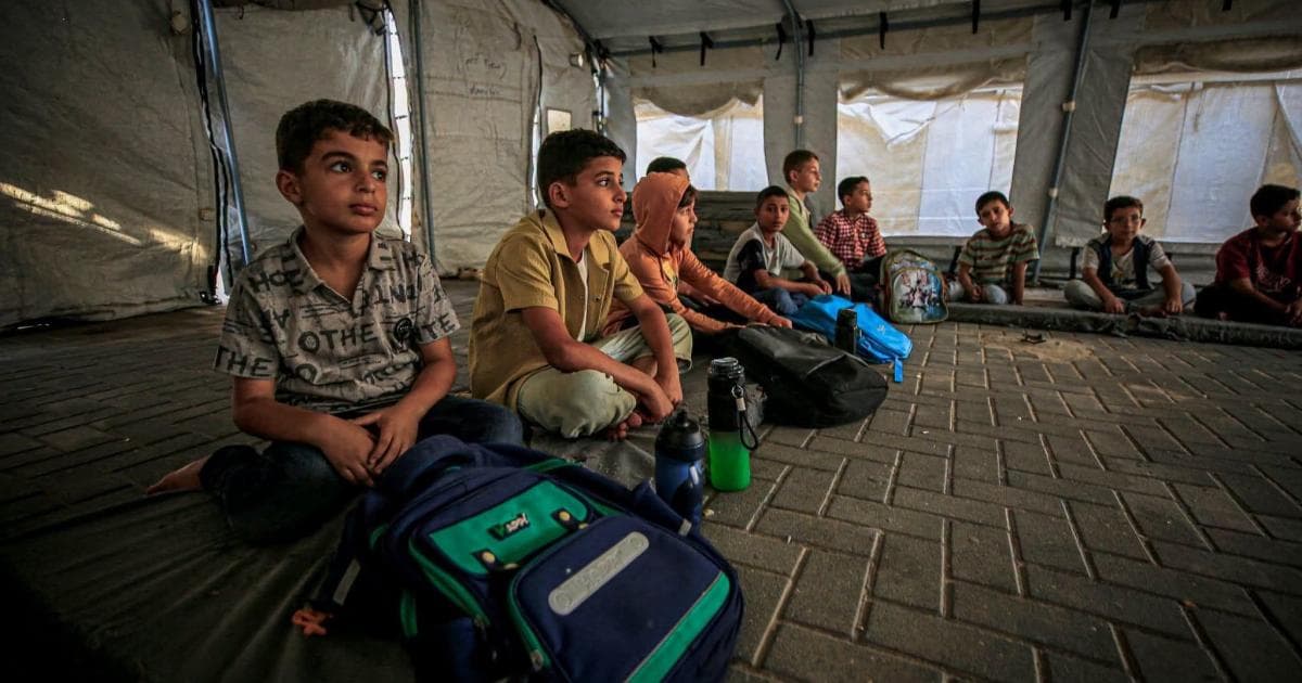 Refugees Urge In-Person UNRWA Classes