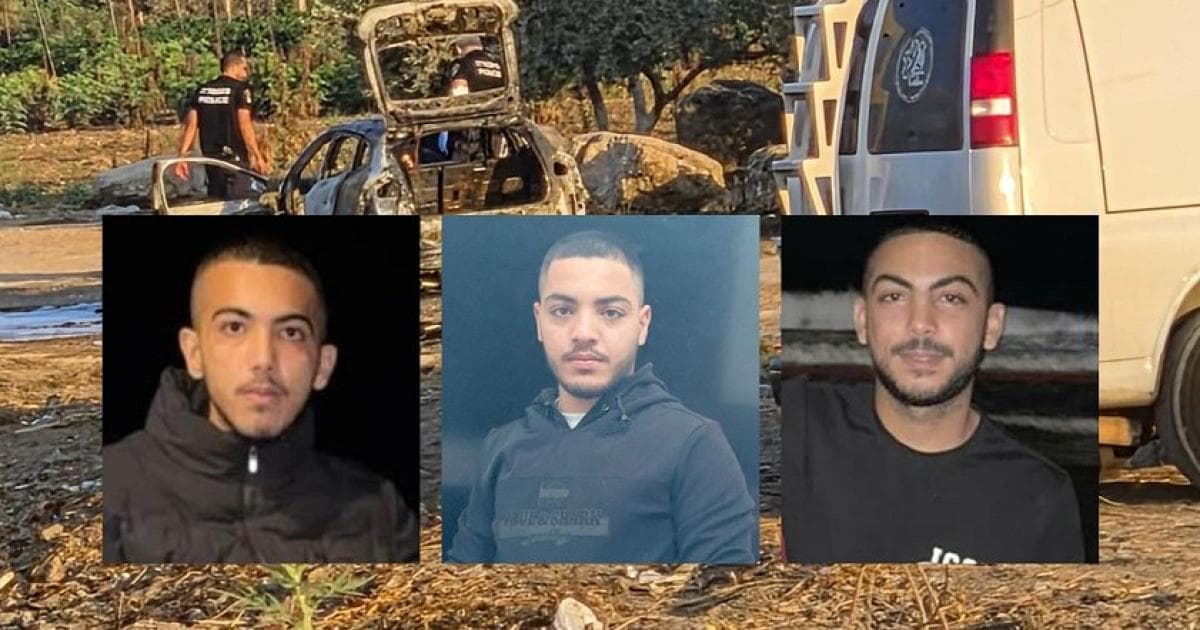ثلاثة قتلى داخل سيارة بالداخل