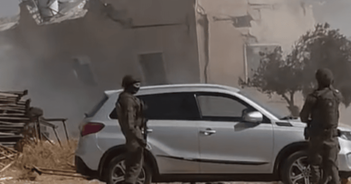 Occupation forces raid house south of Hebron