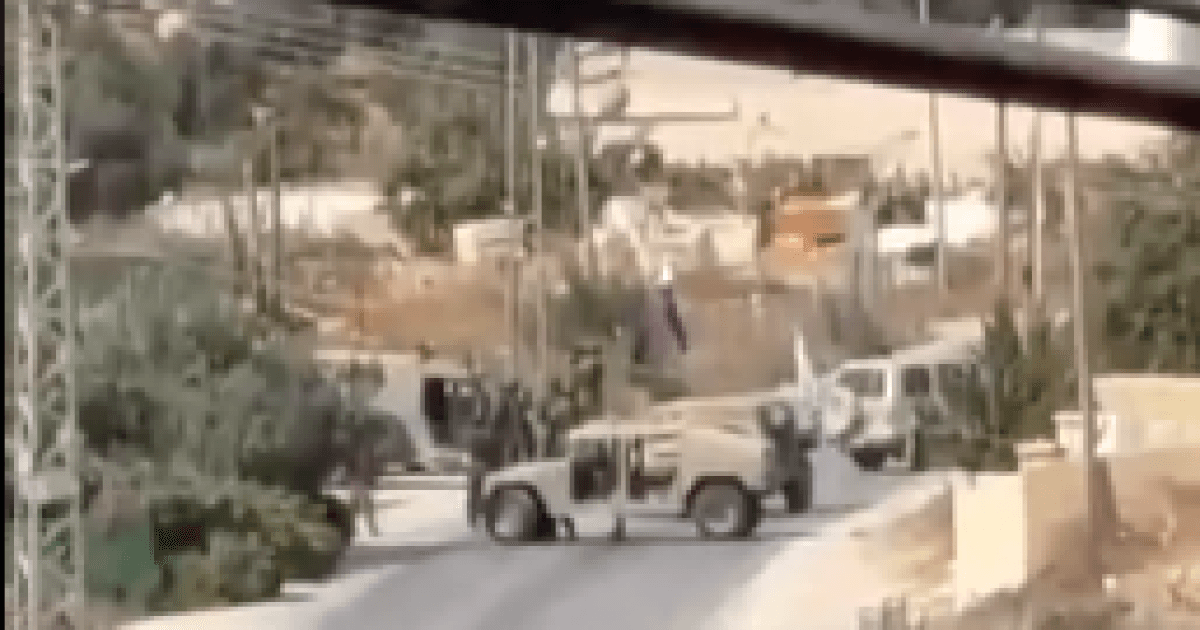 Video: Martyr and 2 injured in Hebron shooting