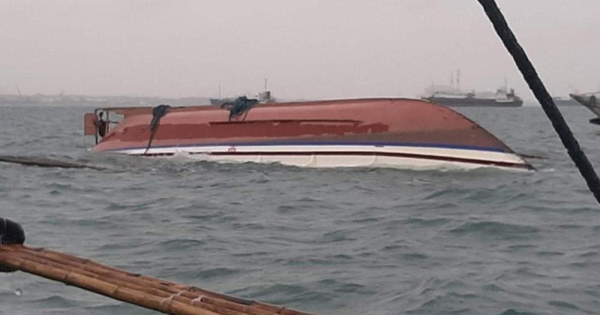 غرق عبارة قبالة شمال قبرص ونجدة الناجين