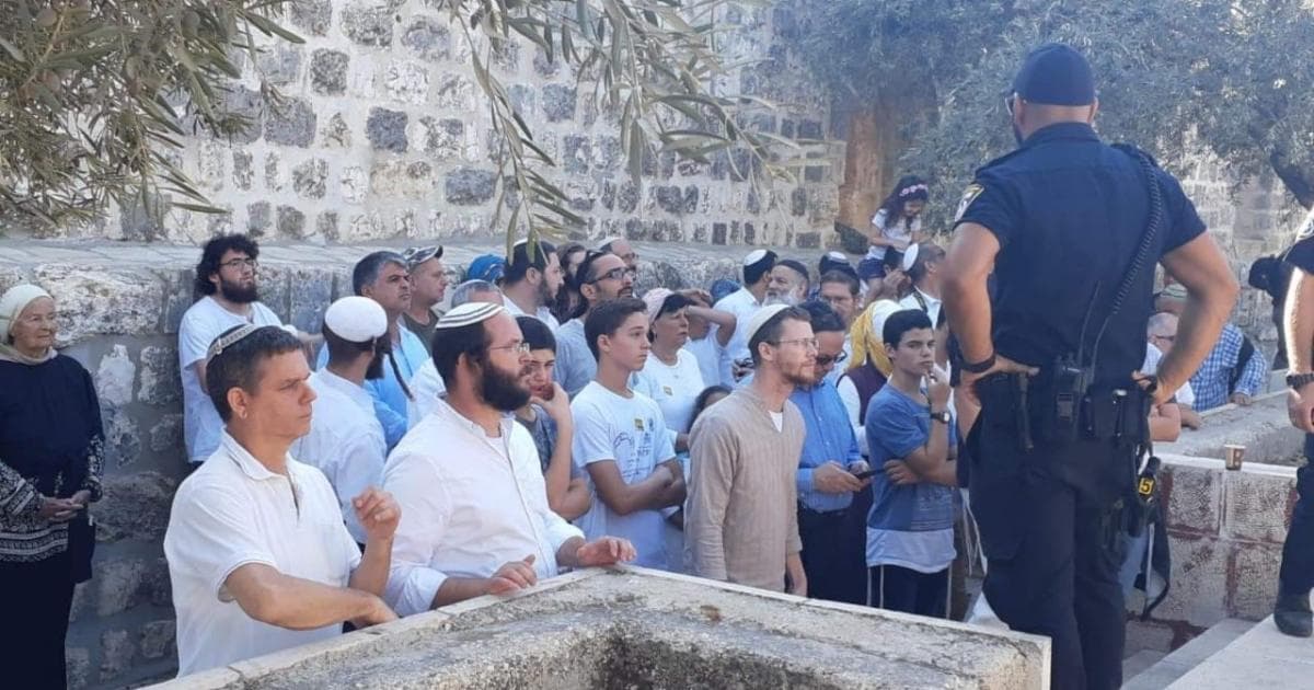 تصاعد الدعوات لمنع اقتحام المسجد الأقصى غداً