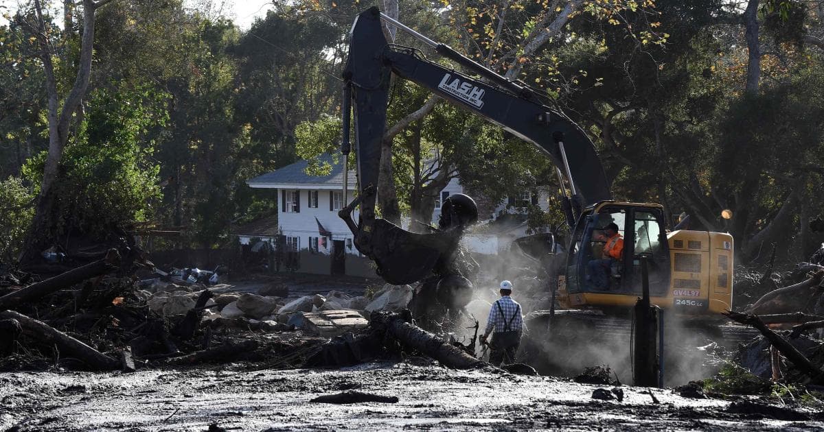China Landslide Injures 8 People