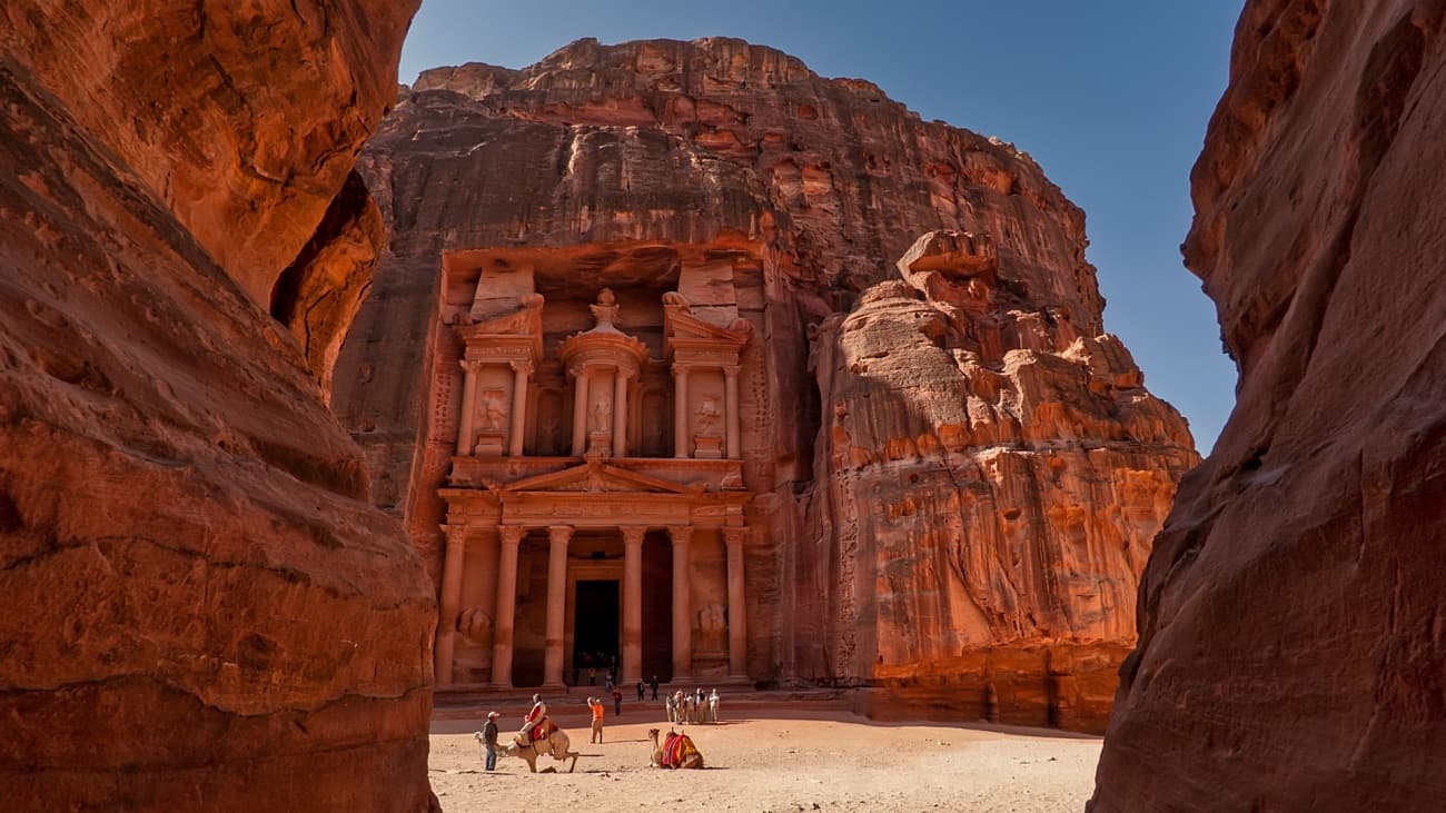 داعم للسياحة في البترا