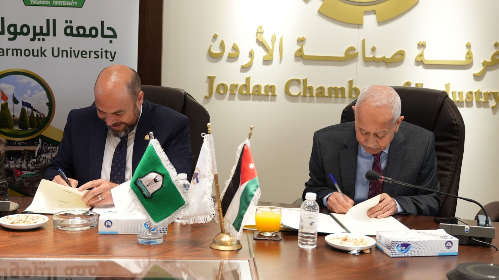 تعاون بين جامعة اليرموك وغرفة صناعة الأردن