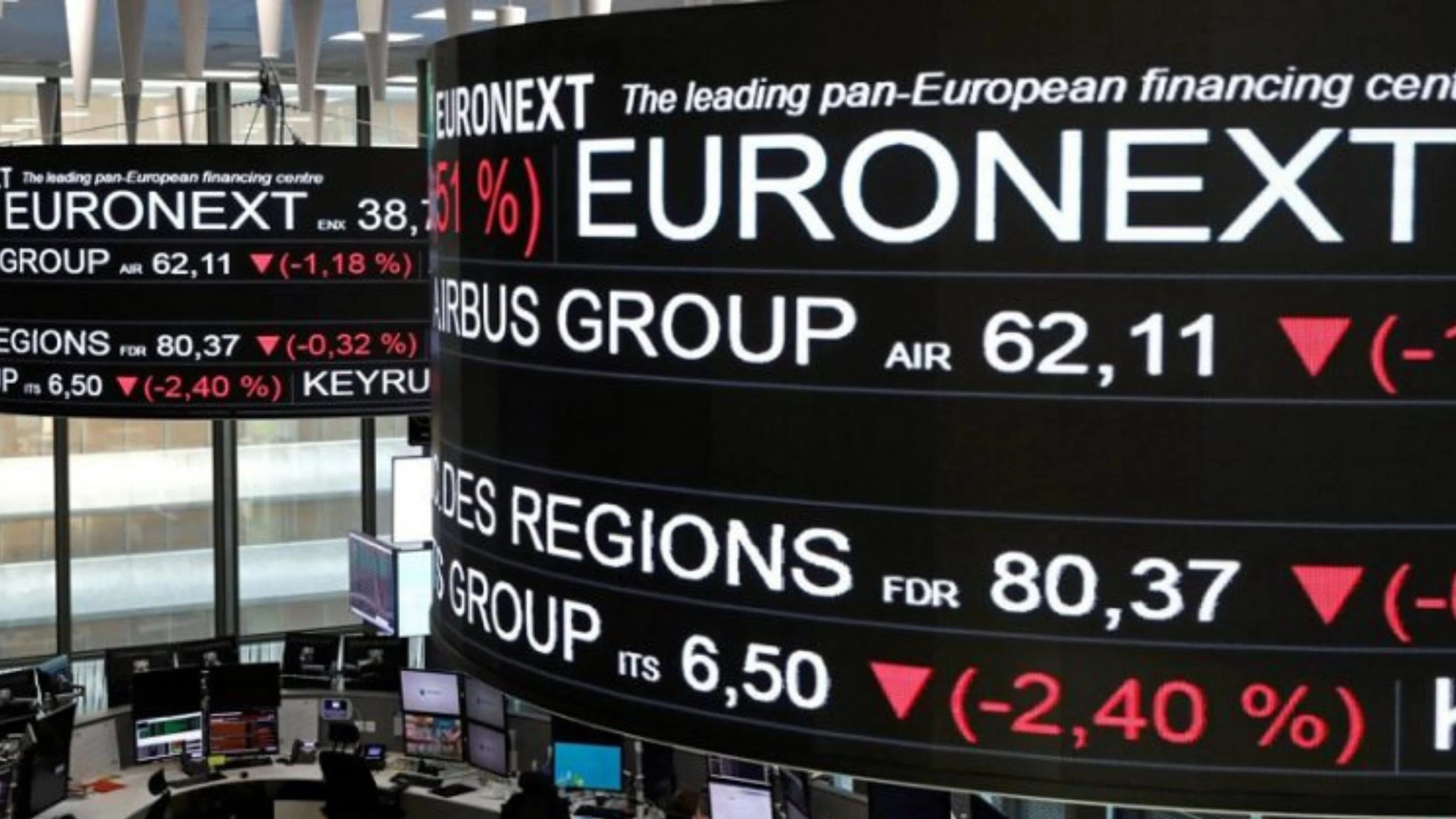 European stocks close varied