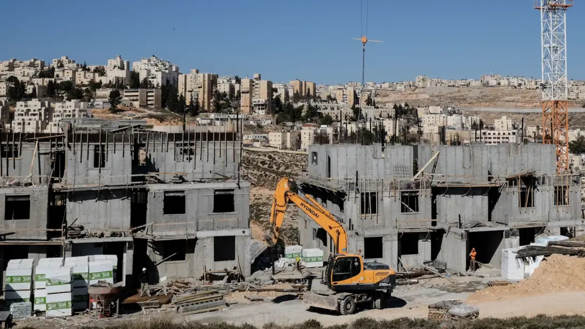 إسرائيل تعلن عن مناقصة لبناء وحدات استيطانية شرق القدس