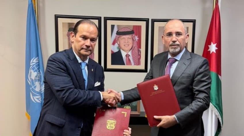 الصفدي يتباحث مع وزير خارجية بنما
