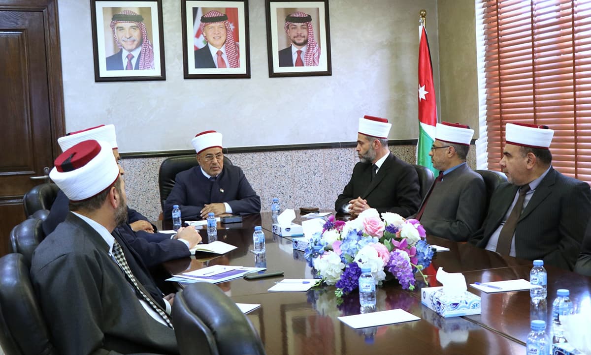 قاضي القضاة يشدد على تطوير المحاكم الشرعية