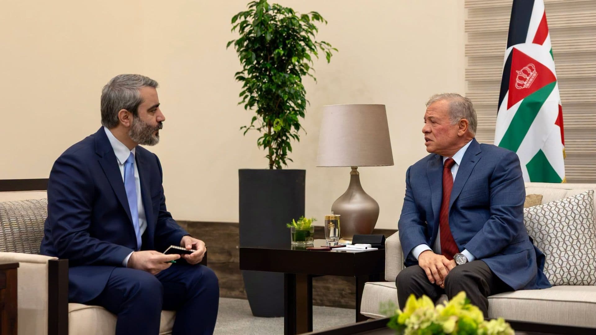 King meets Syrian Foreign Minister
