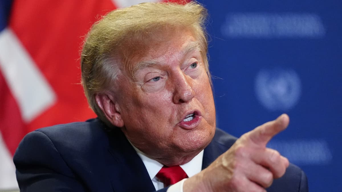 CNN and Politico blocked from White House