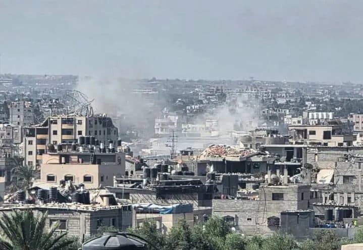 Israeli airstrike injures and kills in central Gaza