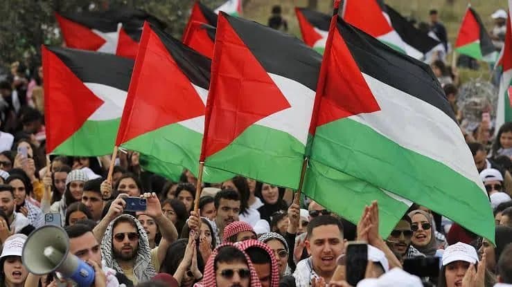 مزايا الخدمة المدنية والعمل التطوعي