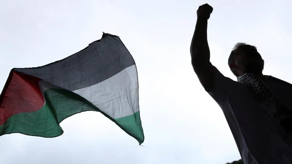 هل يفاقم ائتلاف فلسطيني واسع الانقسام أم يعزز الوحدة