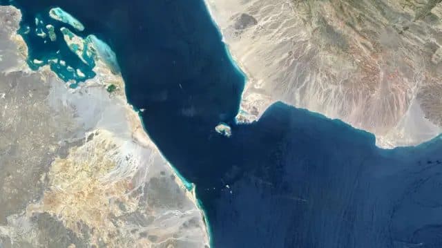 أنصار الله يسيطرون على باب المندب