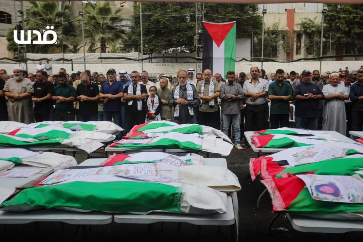 Gaza Sends Off 75 Martyrs From Daireg