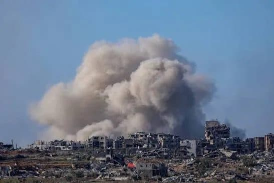 Three martyrs in Gaza shelling