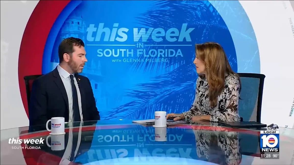 News anchor interrupts Gaza discussion