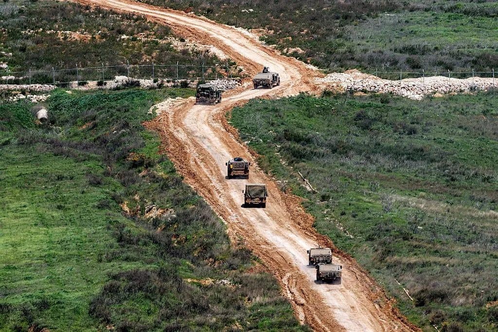 Eight soldiers hurt in Lebanon traffic incident