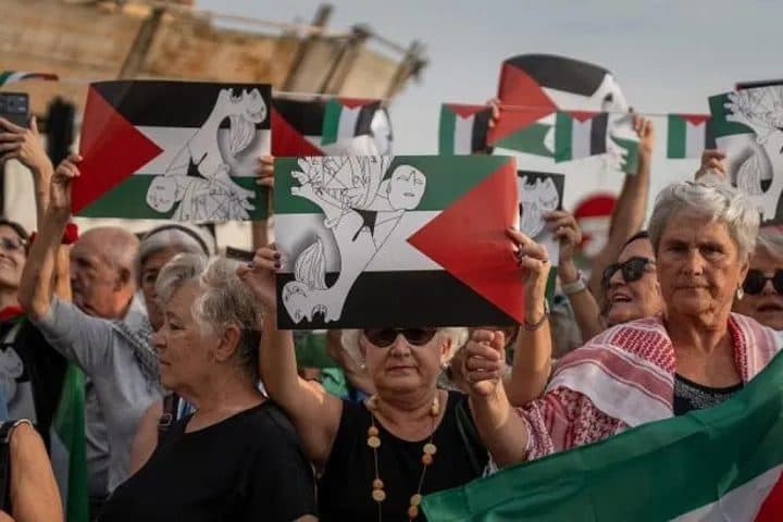 US did not condemn settlement import ban