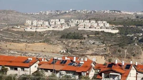 Settlement outpost expands near Abu Saqa