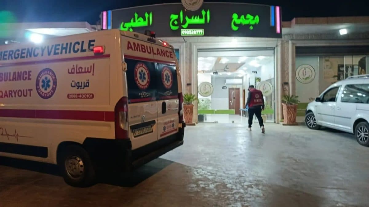مستوطنون يهاجمون عائلات ومركبات