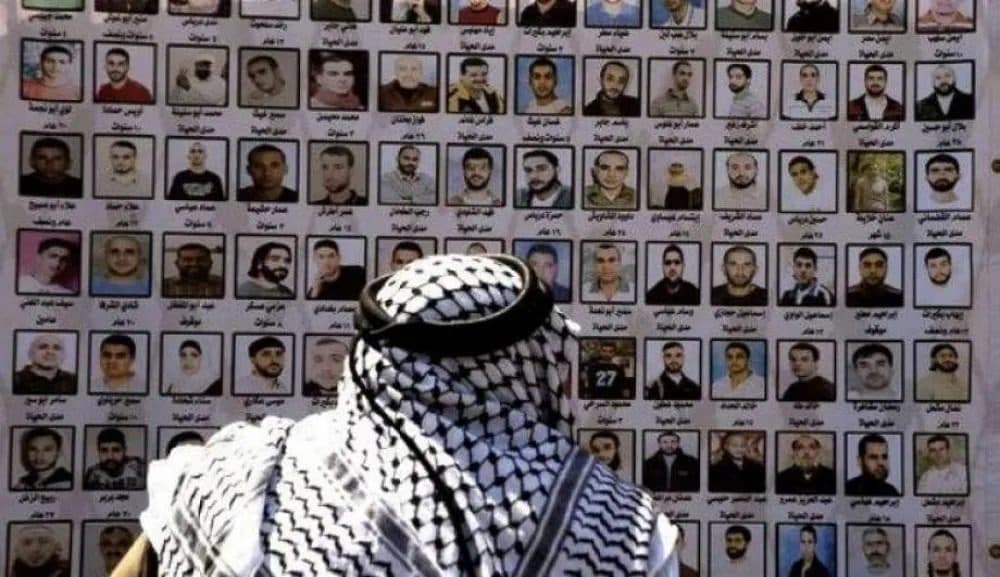 92 شهيدًا من الأسرى في سجون الاحتلال