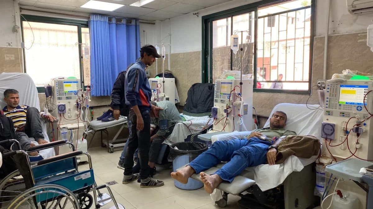 صحة غزة تحذر من انقطاع مولدات المستشفيات