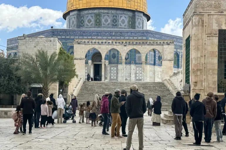 الاحتلال يزيد الإجراءات في الأقصى