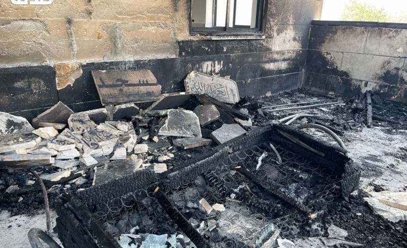 مستوطنون يهاجمون مسجد الرحمة قبل الصلاة