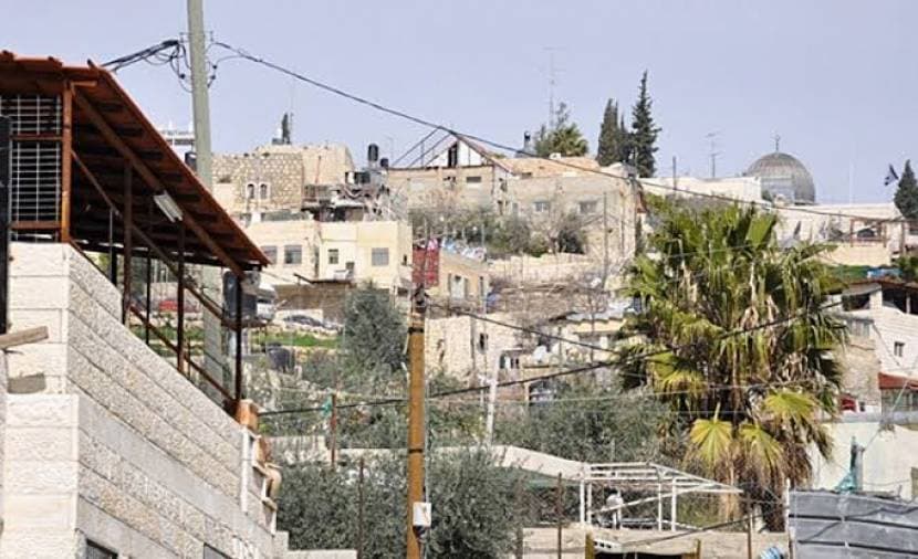عائلة الرشق تنتظر هدم منزلها في البستان
